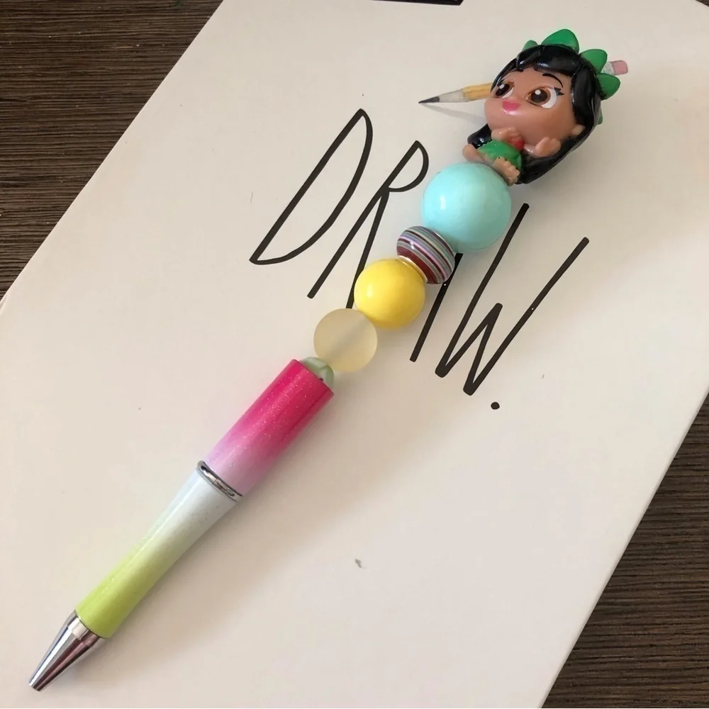 Disney Doorables: Lilo & Stitch: Lilo handmade beaded pen